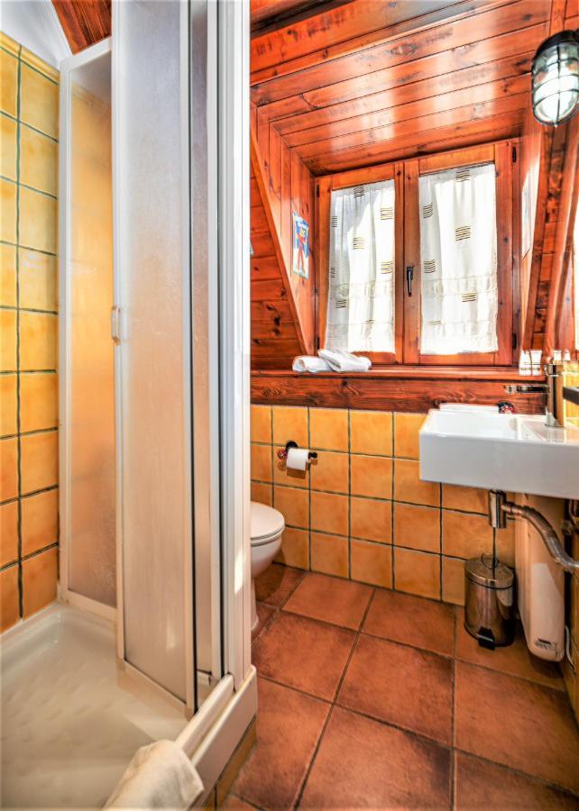 Apartamentos Aran Montcorbau Ngoại thất bức ảnh